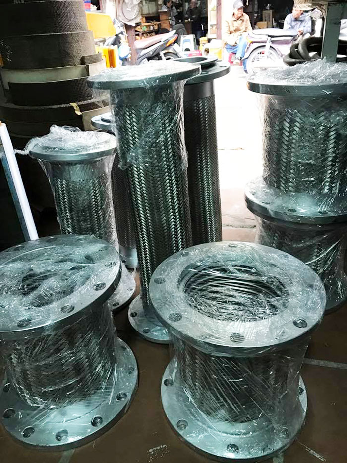 Khớp nối mềm inox 304 316 tiêu chuẩn nối bích hoặc rắc co